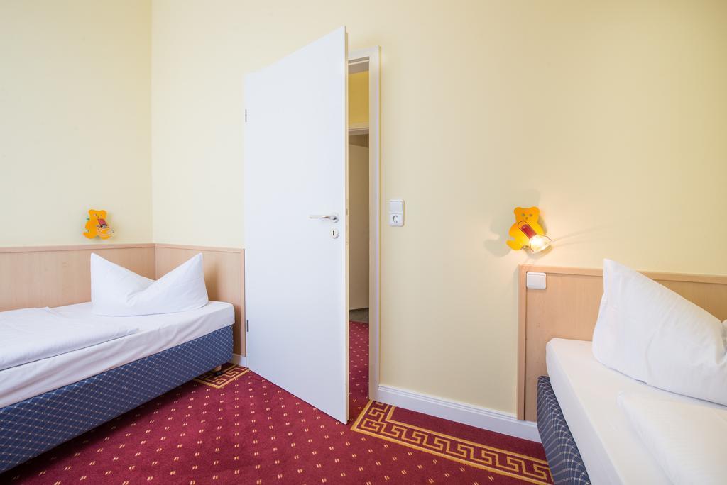 Aparthotel Kuehlungsborn, Villa Am Konzertgarten ภายนอก รูปภาพ
