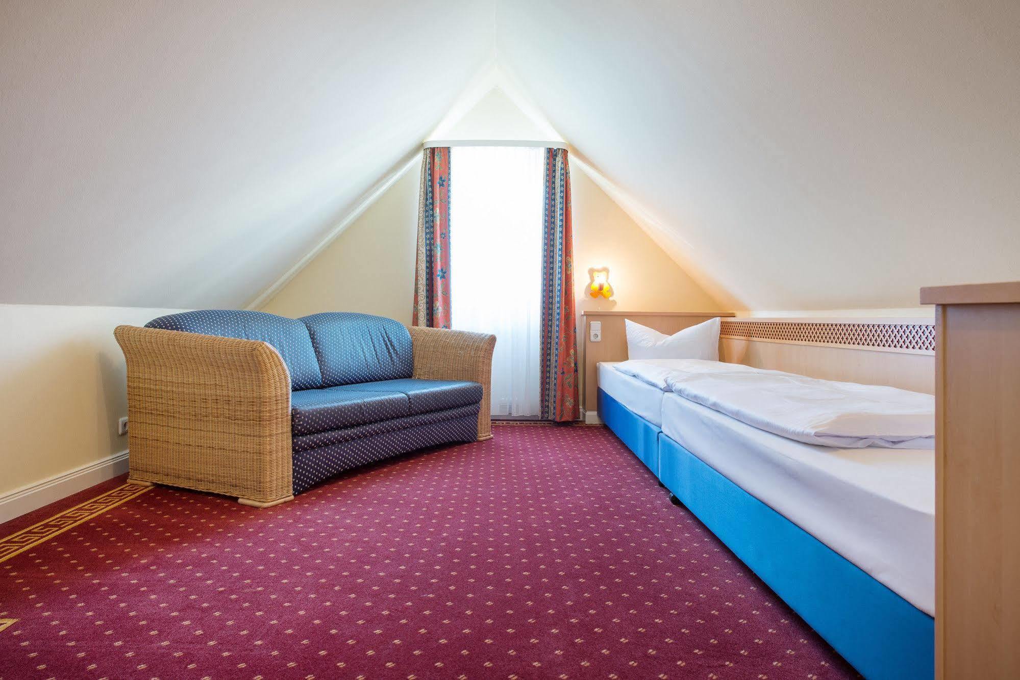 Aparthotel Kuehlungsborn, Villa Am Konzertgarten ภายนอก รูปภาพ