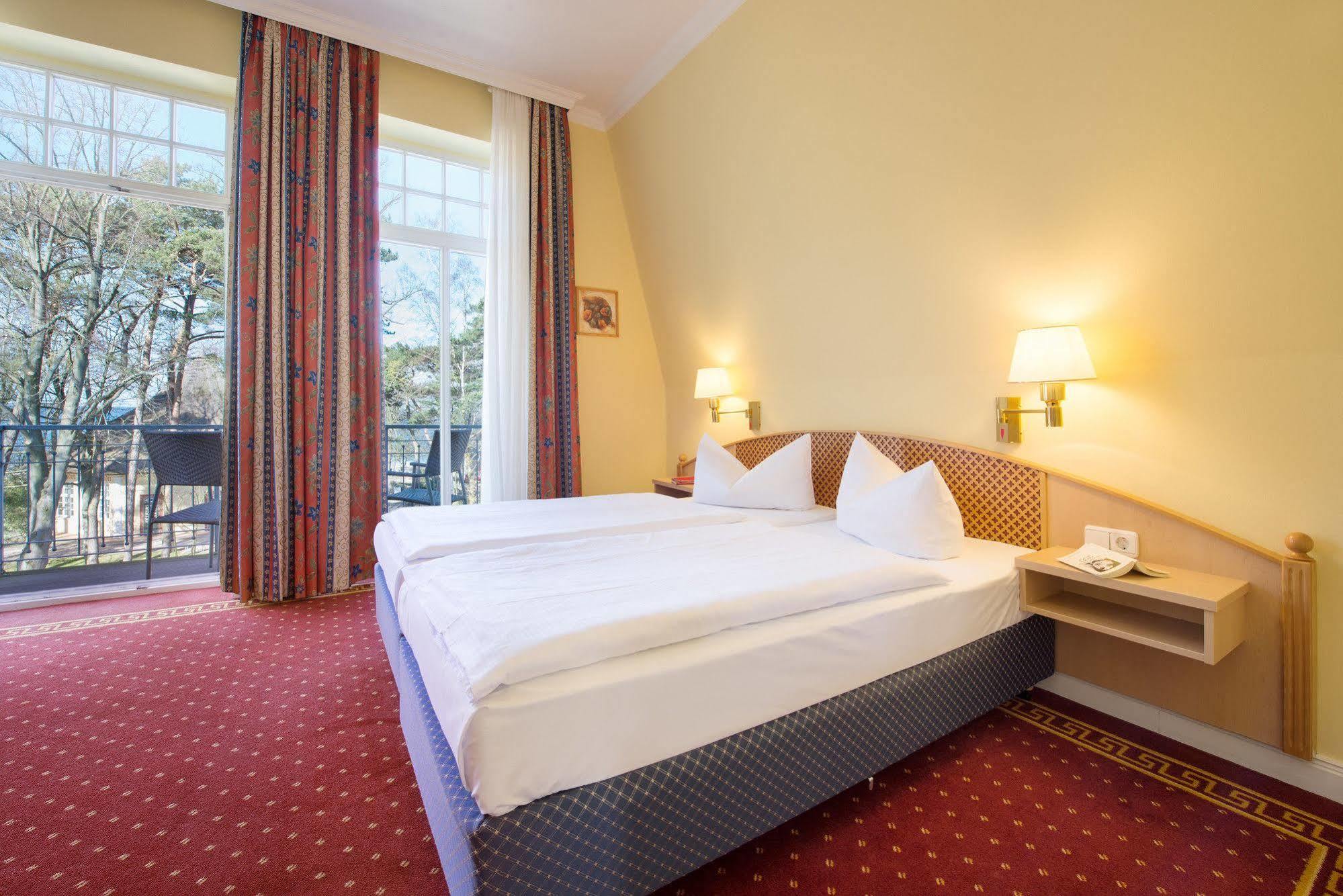 Aparthotel Kuehlungsborn, Villa Am Konzertgarten ภายนอก รูปภาพ
