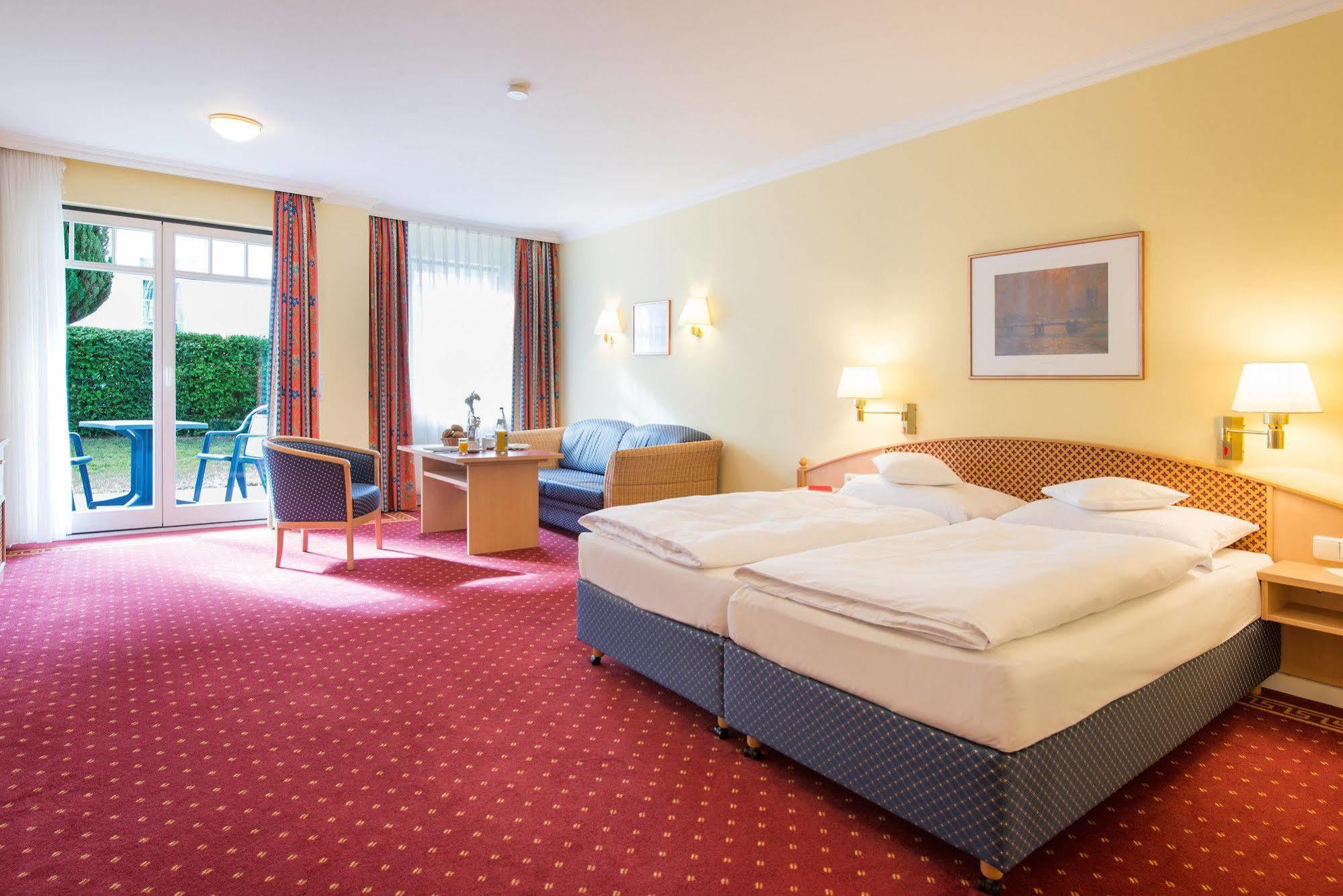 Aparthotel Kuehlungsborn, Villa Am Konzertgarten ภายนอก รูปภาพ