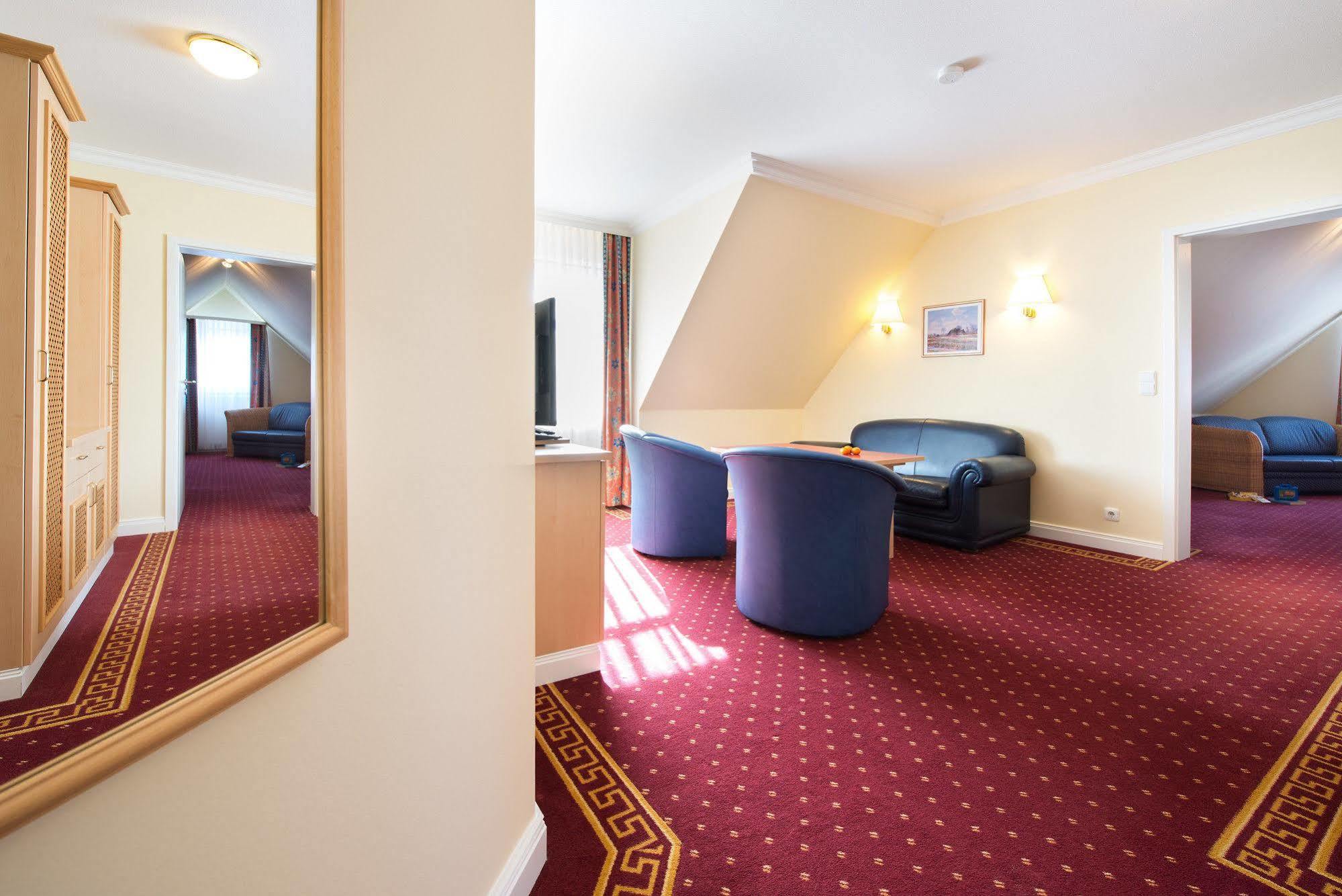 Aparthotel Kuehlungsborn, Villa Am Konzertgarten ภายนอก รูปภาพ