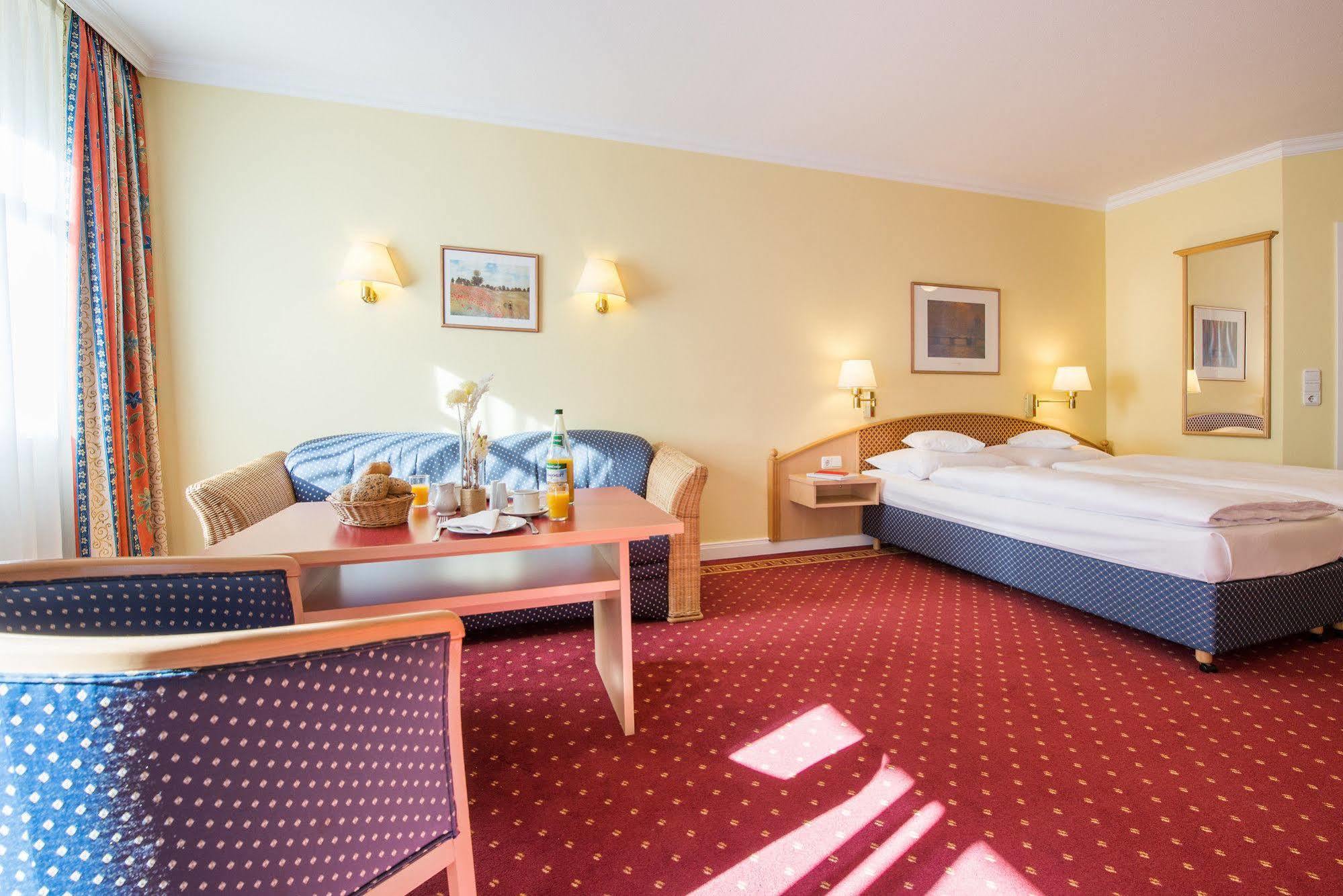 Aparthotel Kuehlungsborn, Villa Am Konzertgarten ภายนอก รูปภาพ